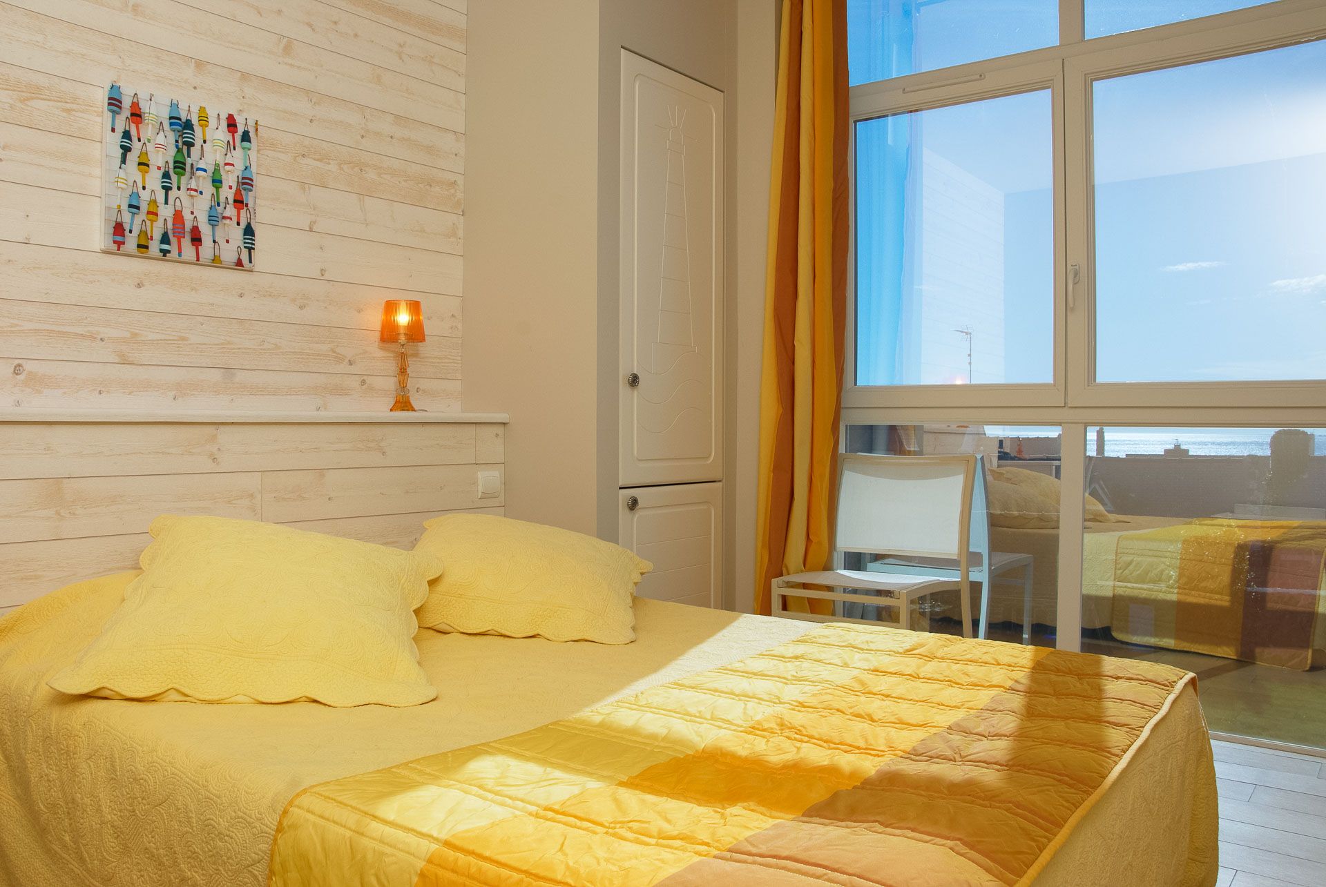 Chambre avec soleil entrant - logis hôtel vent d'iroise